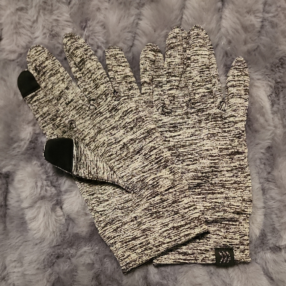 All in Motion Black and Gray Gloves